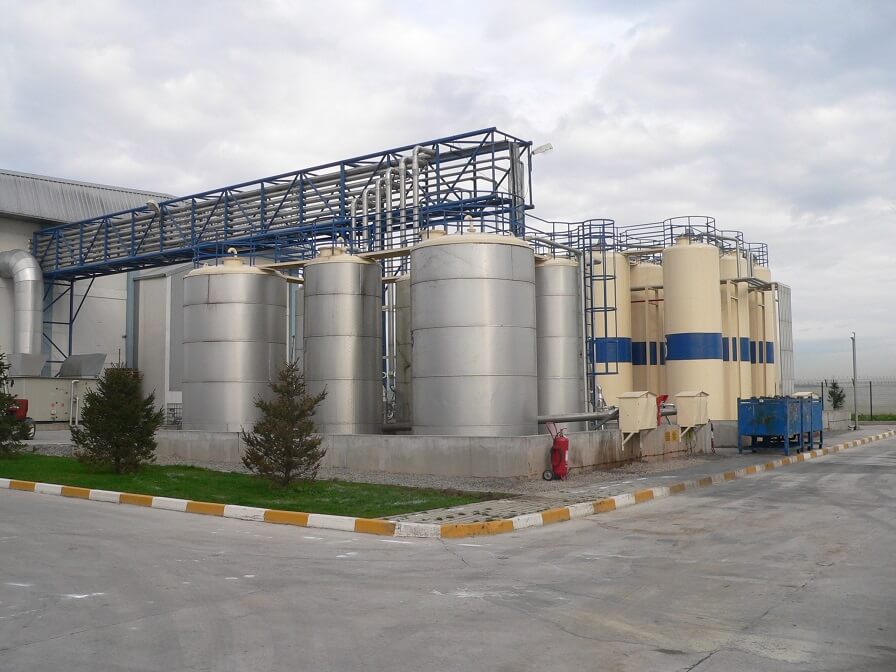 خزانات مخزون المواد الخام